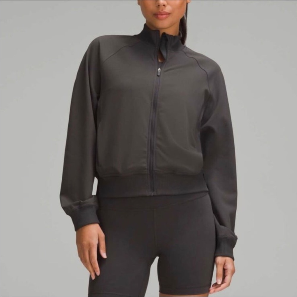 Lululemon wunder train track jacket size 2
